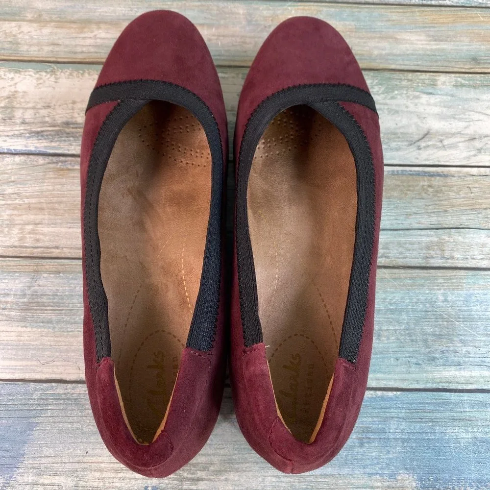 Clarks Loafers Womens 6.5M Red Suede Lightweight Wedge Heel Slip On Comfort Shoe